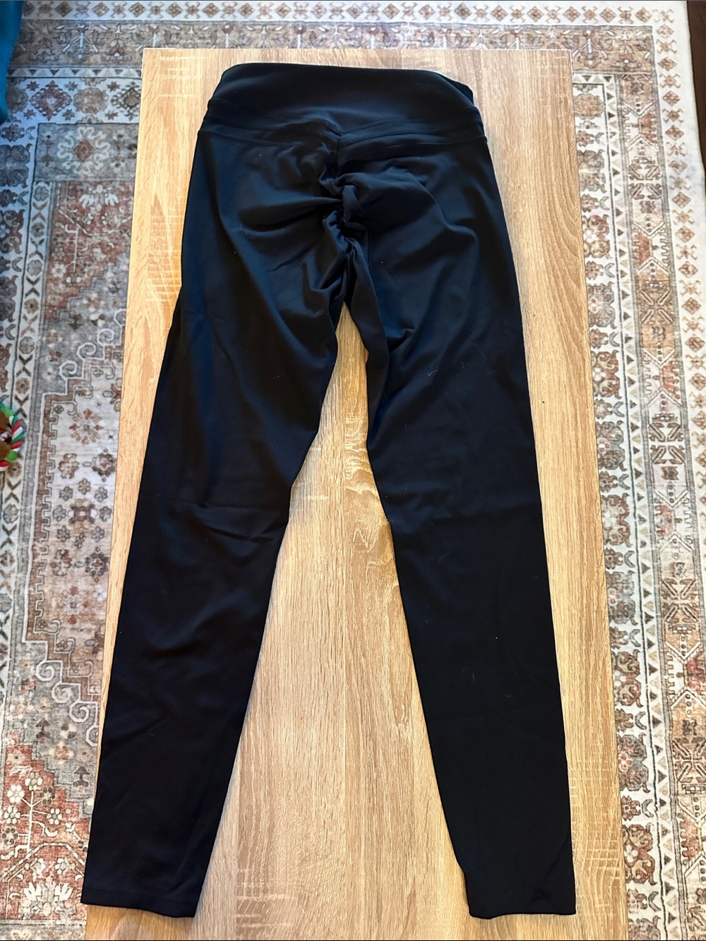 Bundle of leggings, Fabletics and Amazon - Picture 4 of 5